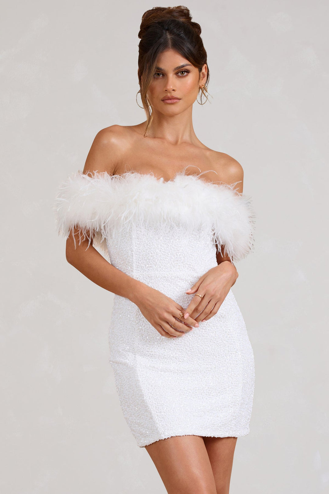 OHMIQUE | Robe à pailettes avec plumes