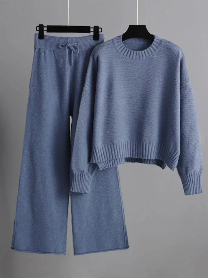 OHMIQUE | Elegant Knit Duo