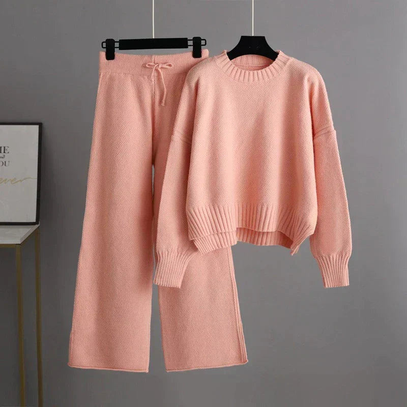 OHMIQUE | Elegant Knit Duo